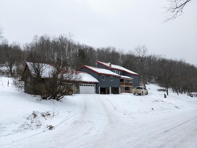 view of front property