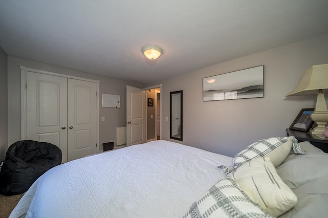 bedroom with a closet