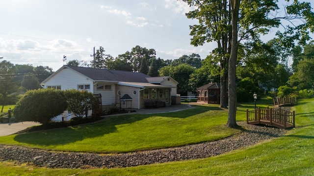 1112 Pennsylvania Ave, Sayre, PA 18840 - photo 3