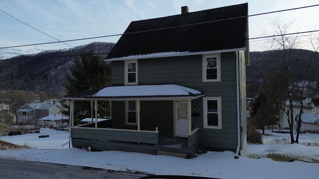 view of front facade with covered porch