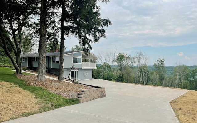 47 Alpine Dr, Athens, PA 18810 - view of side of home featuring concrete driveway