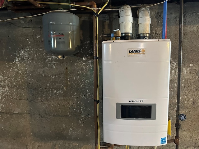 30 Turner St, Austin, PA 16720 - utilities featuring water heater
