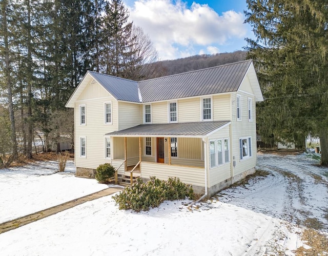 view of front of house featuring a porch