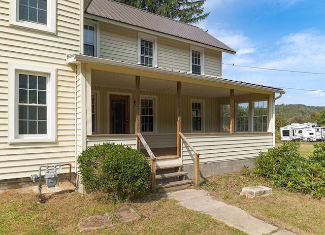 view of front facade featuring a porch