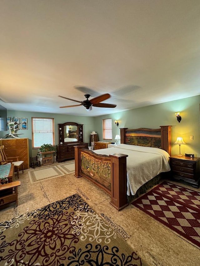 bedroom featuring ceiling fan