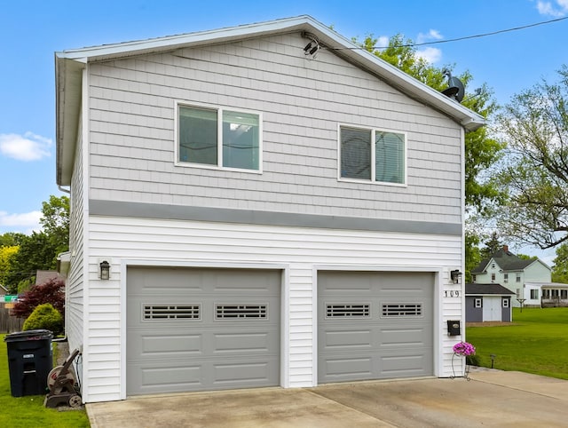 109 Alden St, Sayre, PA 18840 - garage with concrete driveway