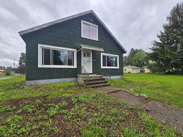 118 Wilbur St, Waverly, NY 14892 - view of front of home featuring a front lawn