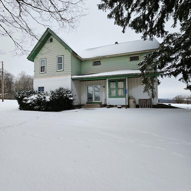 view of front of property