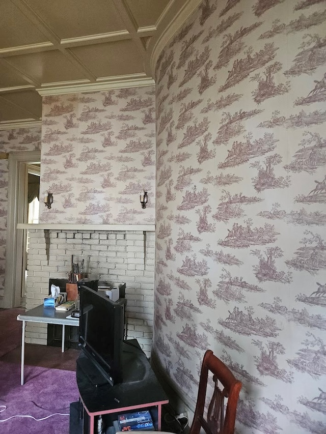 446 Pennsylvania Ave, Waverly, NY 14892 - detailed view of wallpapered walls and ornamental molding