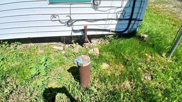 2323 Cotton Hollow Rd, Athens, PA 18810 - exterior view