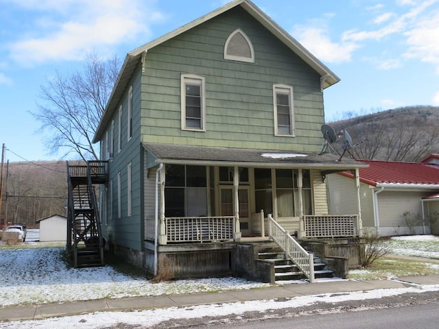 view of front facade featuring a porch