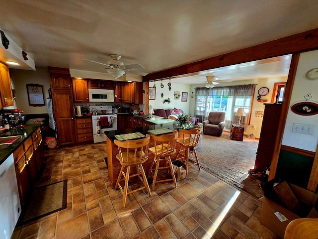 16 Evergreen Dr, Tunkhannock, PA 12155 - dining area featuring ceiling fan