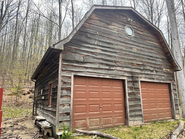 view of detached garage