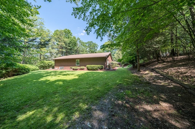 105 Laurel Ln, Sayre, PA 18840 - view of grassy yard