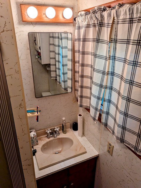 198 Spring Run Rd, Smethport, PA 16749 - bathroom featuring vanity