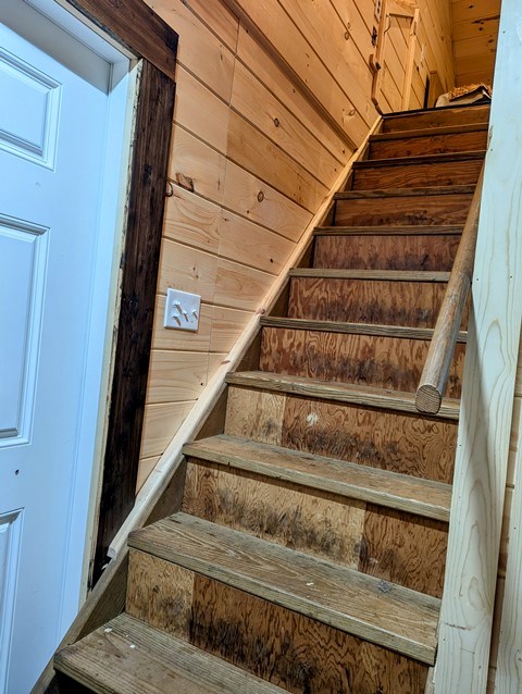 198 Spring Run Rd, Smethport, PA 16749 - view of stairway