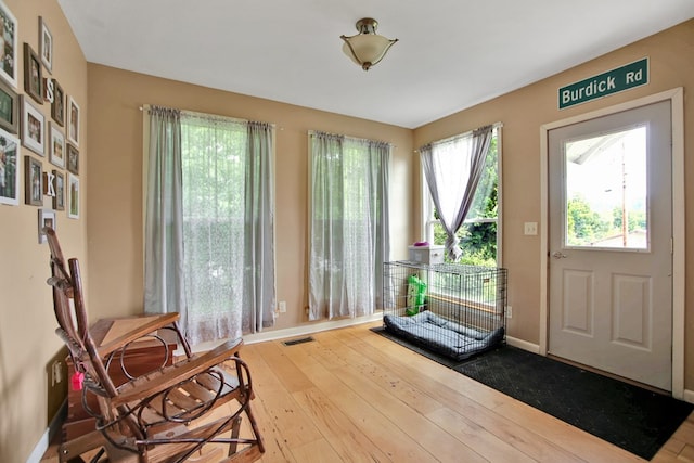 40 Wetmore St, Wellsboro, PA 16901 - foyer entrance featuring hardwood / wood-style floors and baseboards