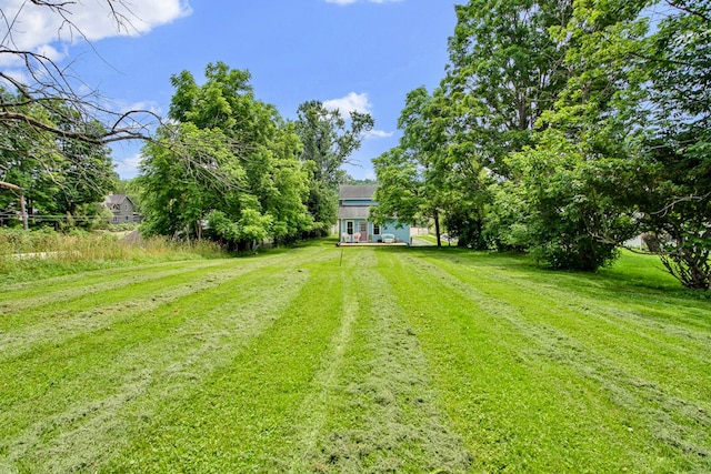 40 Wetmore St, Wellsboro, PA 16901 - view of green lawn featuring dirt driveway