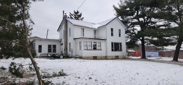 view of front of home featuring metal roof