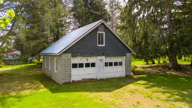 view of detached garage