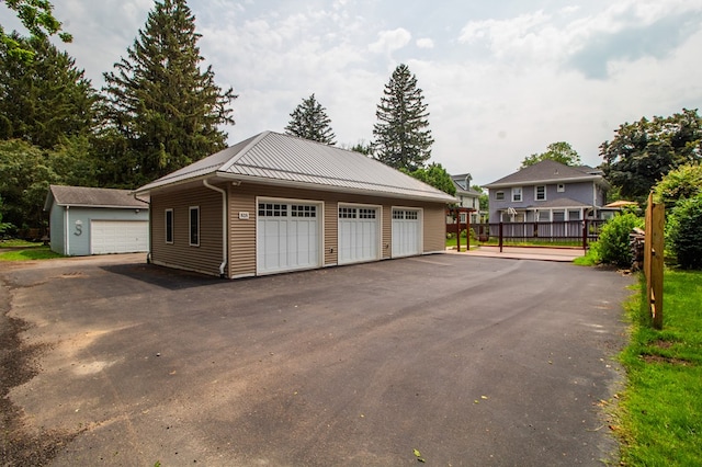 818 W Water St, Elmira, NY 14905 - view of detached garage