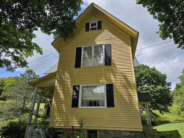 view of property exterior