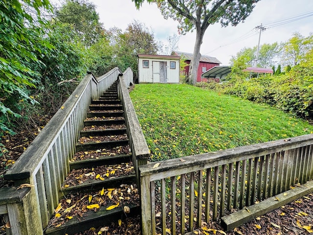 view of yard with a shed