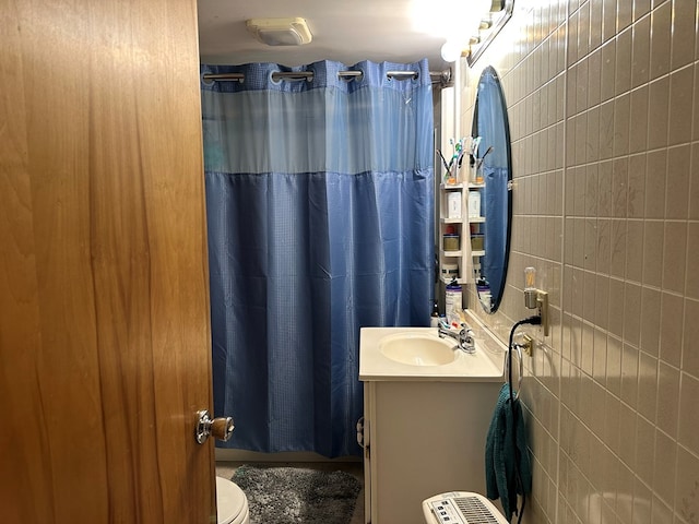 146 Academy St, Genesee, PA 16923 - full bathroom with vanity and shower / bath combo with shower curtain