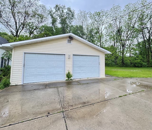 128 Bradford St, Sayre, PA 18840 - view of detached garage