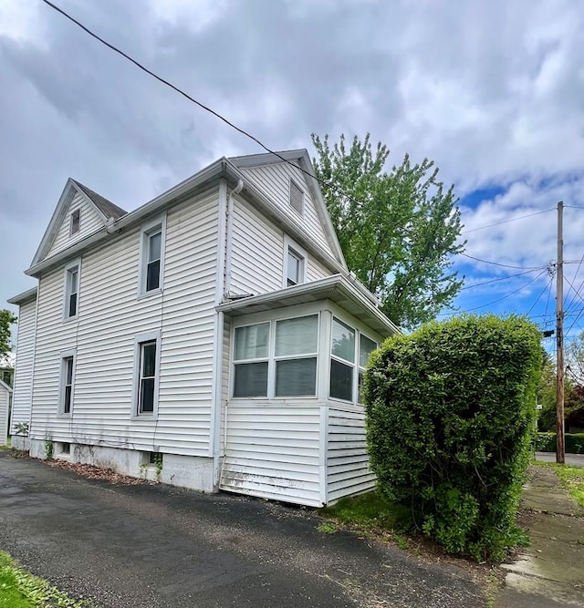 view of side of property