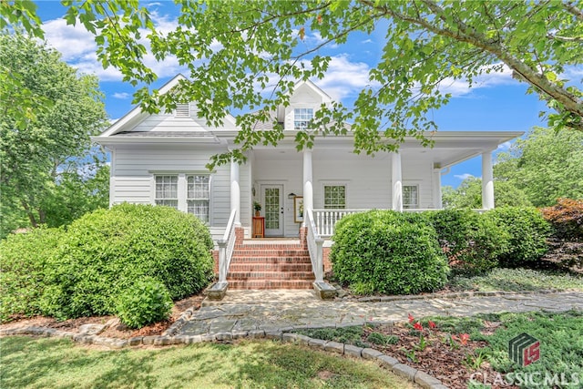 view of front of house featuring covered porch