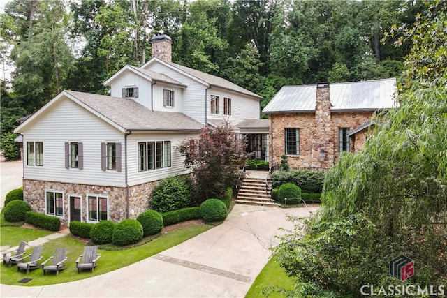 view of front of home