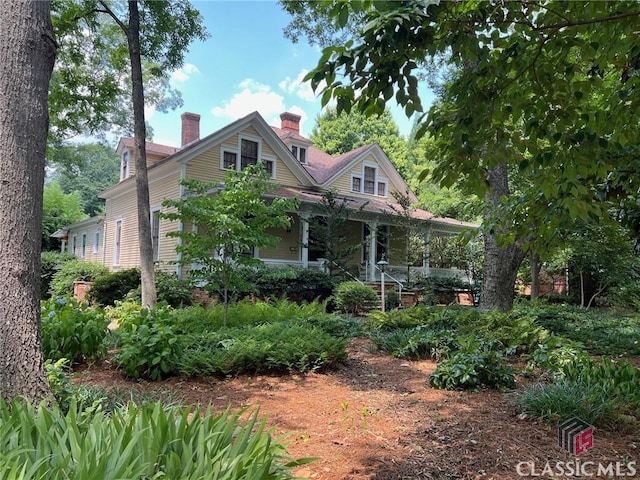 view of front of home with a porch