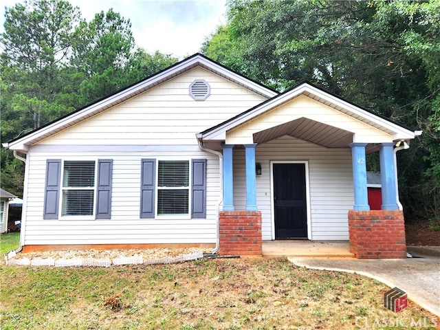 view of front of property with covered porch