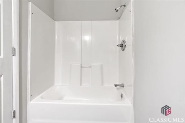 bathroom featuring shower / tub combination