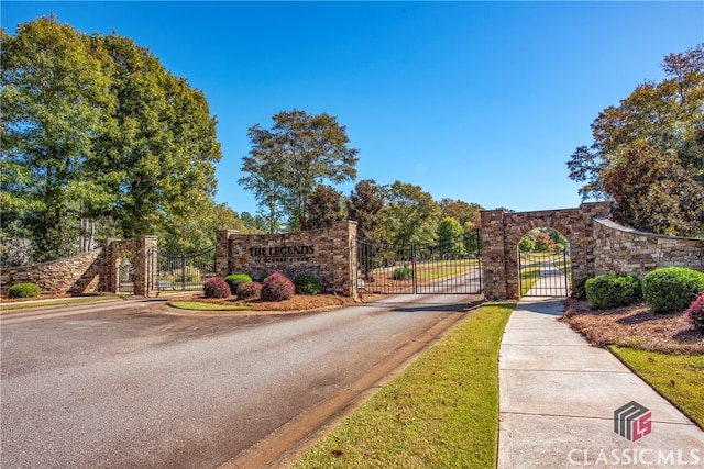 Listing photo 3 for 1682 River Bank Ln, Watkinsville GA 30677