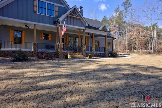 craftsman house with ceiling fan and a porch