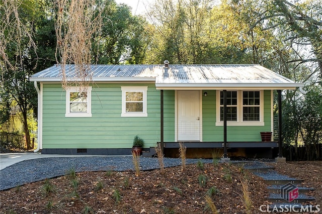 view of front of home featuring covered porch