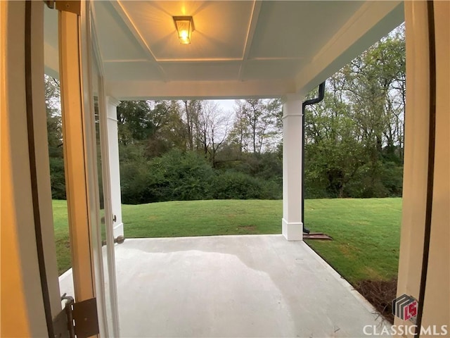 doorway with carpet