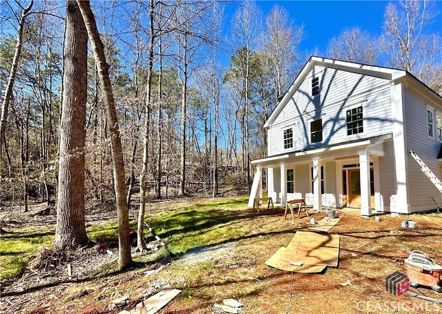 view of front of property with covered porch