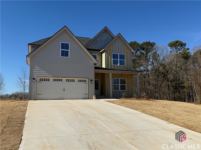 view of front of home featuring a garage