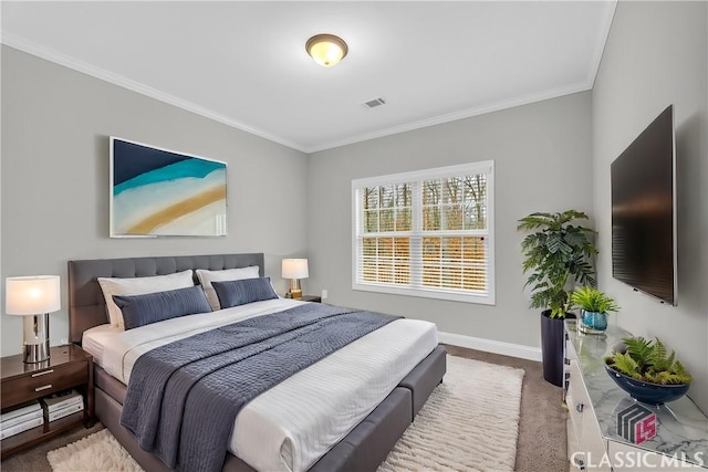 bedroom featuring carpet flooring and crown molding