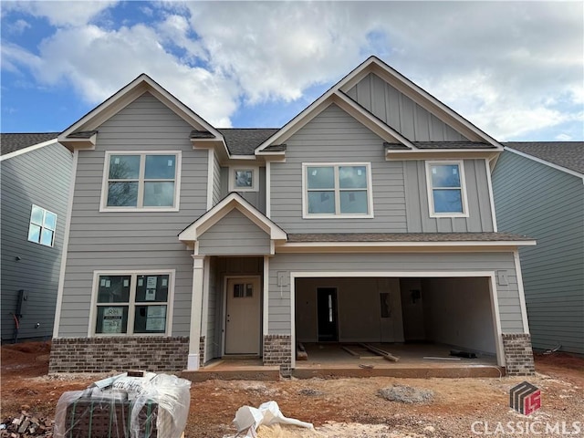 craftsman-style house with a garage