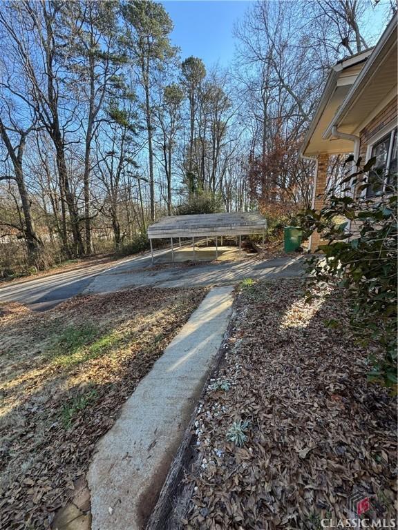 view of yard featuring a trampoline