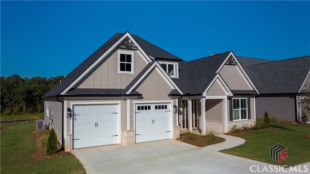 craftsman-style home with a front lawn