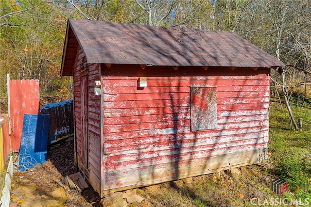 view of outdoor structure