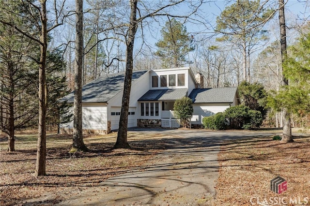 view of front property with a garage