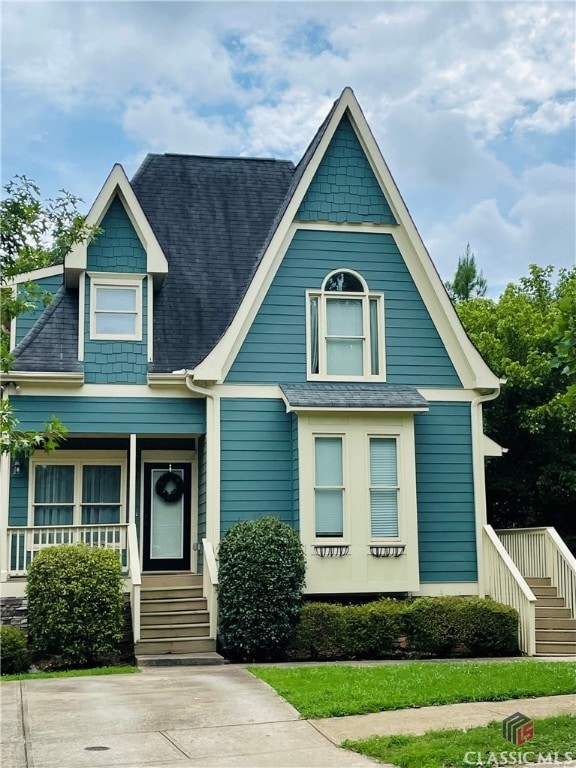 view of front of house