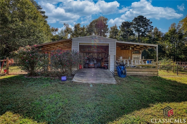 view of outdoor structure featuring a yard