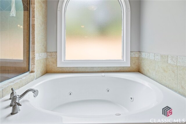 189 Bear Cub, Bogart, GA 30622 - bathroom with a jetted tub